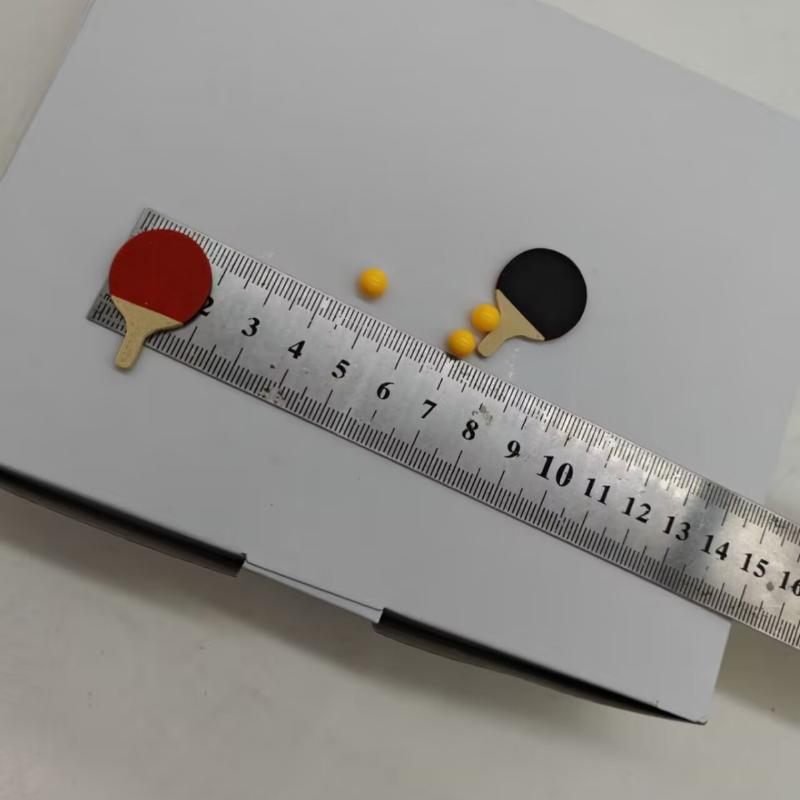 1セットミニドールハウス装飾モデル、ミニ卓球ラケットセットモ - Table Tennis Animation のレビューと価格